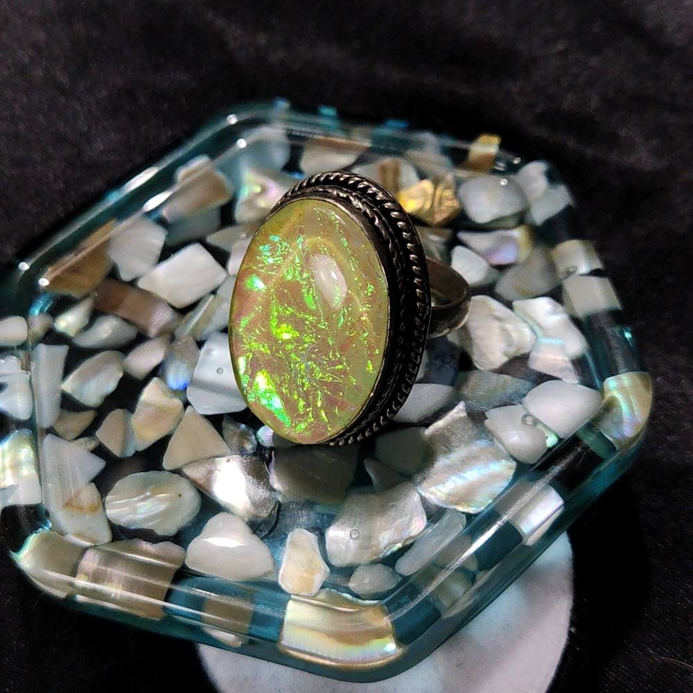 Size 7 1/2, Elegant Opal Ring with Silver Band - Picture 5 of 6